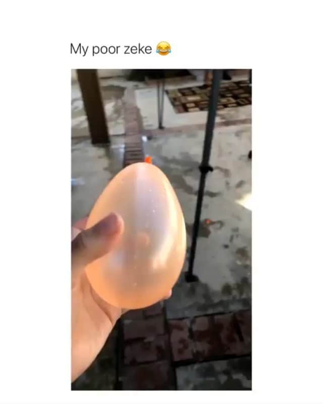 Funny Postsのインスタグラム：「••••••••••• 😂 Me, running away from my problems 💬 Video by: @lillyesparza 🎥 Double tap for more videos!」