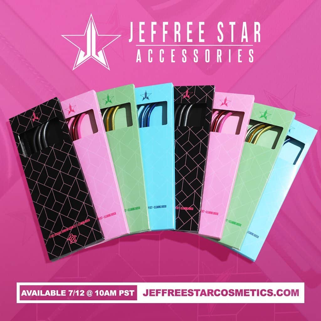 Jeffree Star Cosmeticsさんのインスタグラム写真 - (Jeffree Star CosmeticsInstagram)「HI RESTOCK, HOW ARE YA? 👅🍭 This FRIDAY the #Jawbreaker palette is BACK!! And of course, the iconic bundle 💅🏻 Mark the calendar! Don’t be late... ⭐️ PS. Swipe and see new JSC #metalstraw colors that are launching too!! 🍭 #jeffreestarcosmetics」7月10日 8時59分 - jeffreestarcosmetics