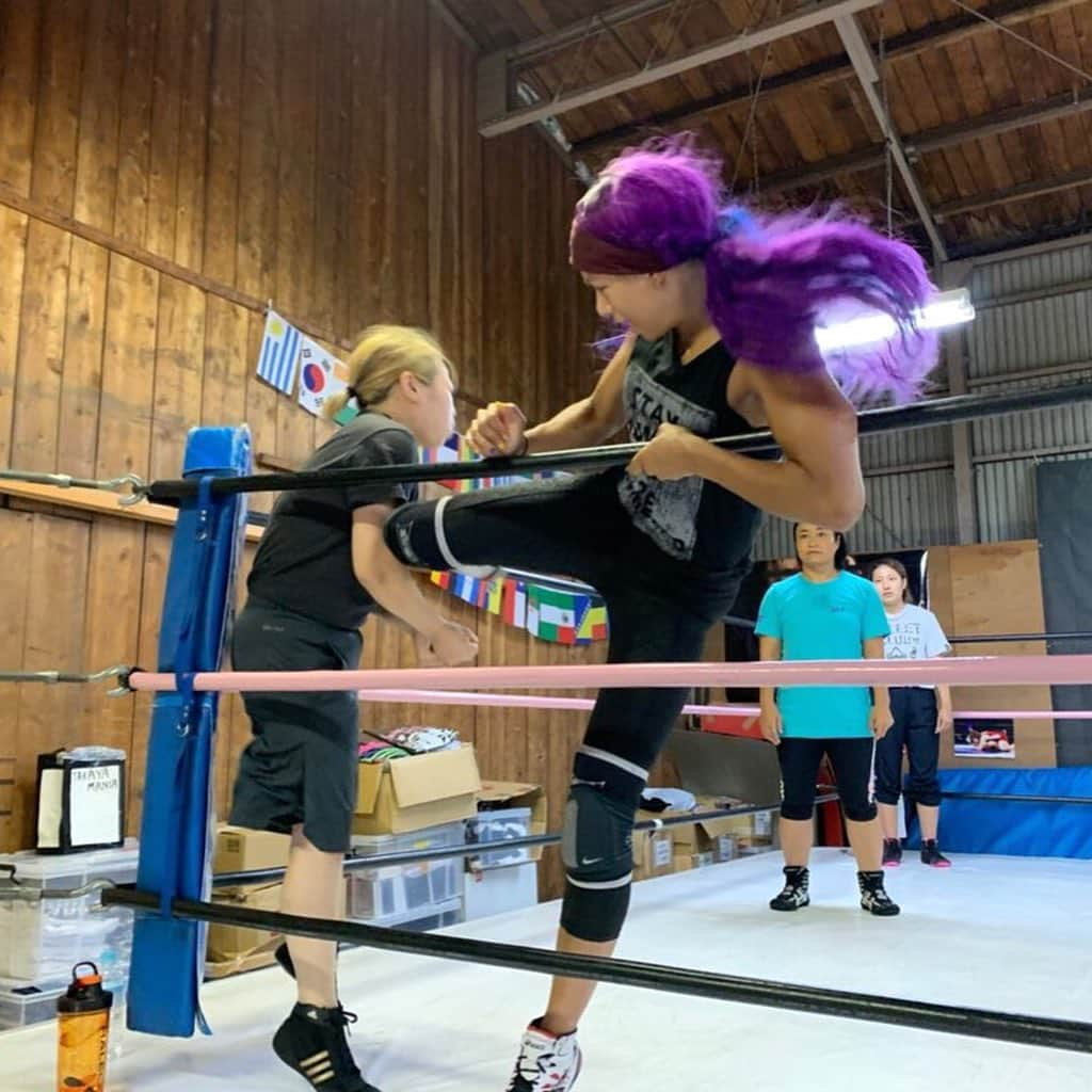 サシャ・バンクスさんのインスタグラム写真 - (サシャ・バンクスInstagram)「“When a person really desires something, all the universe conspires to help that person to realize his dream.” #womenswrestling」7月10日 9時15分 - themercedesvarnado