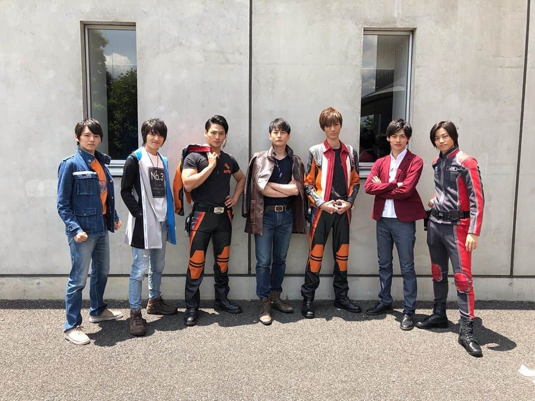 宇治清高さんのインスタグラム写真 - (宇治清高Instagram)「#ウルトラマンの日 気付けばこんなにも沢山の仲間ができました！！ ここまで作品を作り続けてくれたスタッフ、応援してくれたファンのみんな全ての人に感謝！！ そしてウルトラマンタイガ…」7月10日 18時41分 - kiyotaka_uji