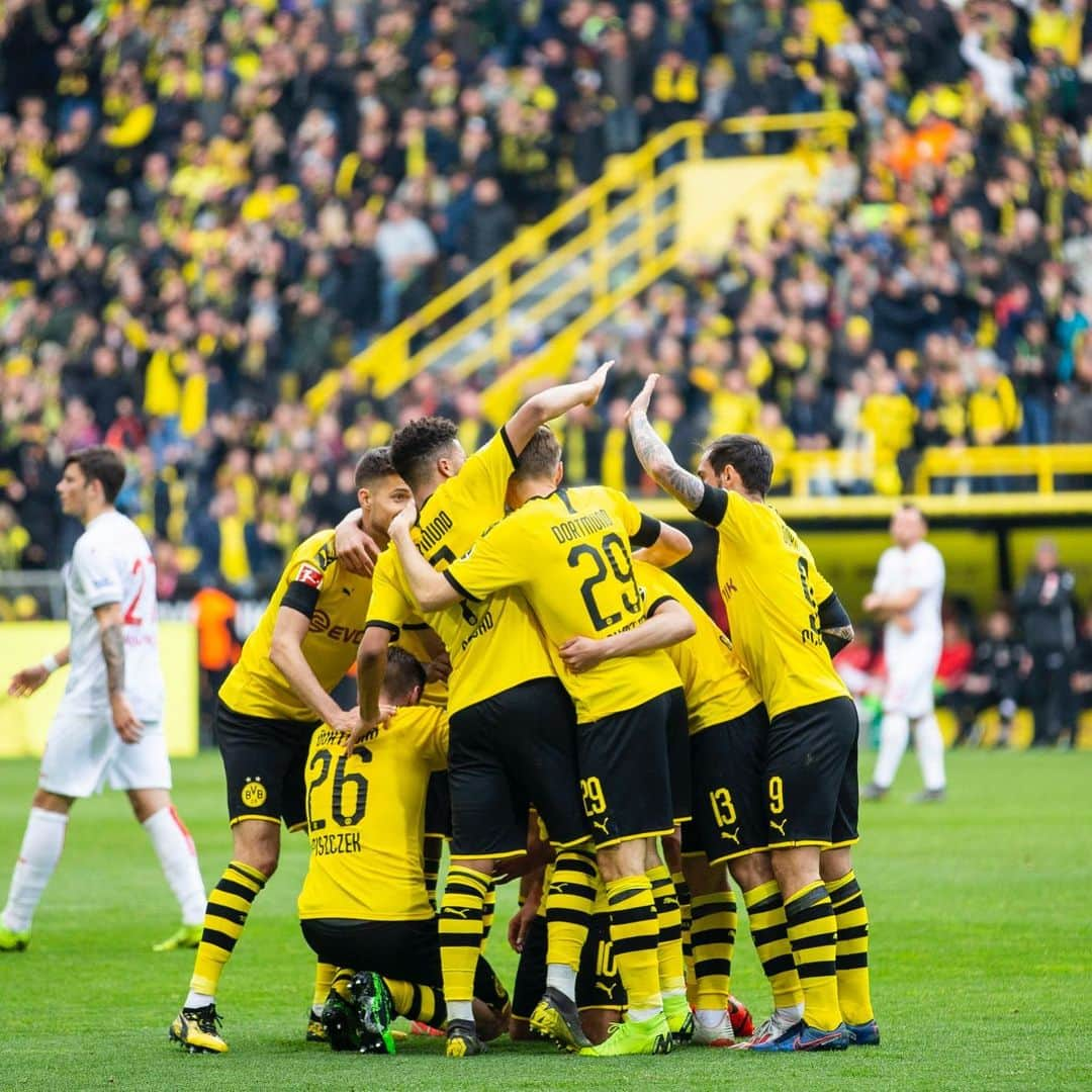 ボルシア・ドルトムントさんのインスタグラム写真 - (ボルシア・ドルトムントInstagram)「🚨Bundesliga fixtures are announced (CET)! 🏠 #BVBFCA 👉 17.08. (15:30) 🚍 #KOEBVB 👉 23.08. (20:30) 🚍 #FCUBVB 👉 31.08. (18:30) 🏠 #BVBB04 👉 14.09. (15:30) 🚍 #SGEBVB 👉 22.09. (18:00) 🏠 #BVBSVW 👉 28.09. (18:30)  #bundesliga #borussiadortmund #bvb #bvb09 #dortmund」7月10日 19時06分 - bvb09