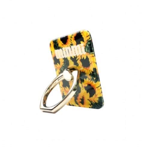 MINMIさんのインスタグラム写真 - (MINMIInstagram)「携帯の裏のリングも お揃いでいかがかしら ♪ sunflower ring🌻 2019summer "sunflower " http://masterbeau-online.jp/ 7.10 19時よりonline スタート」7月10日 19時07分 - minmidesu