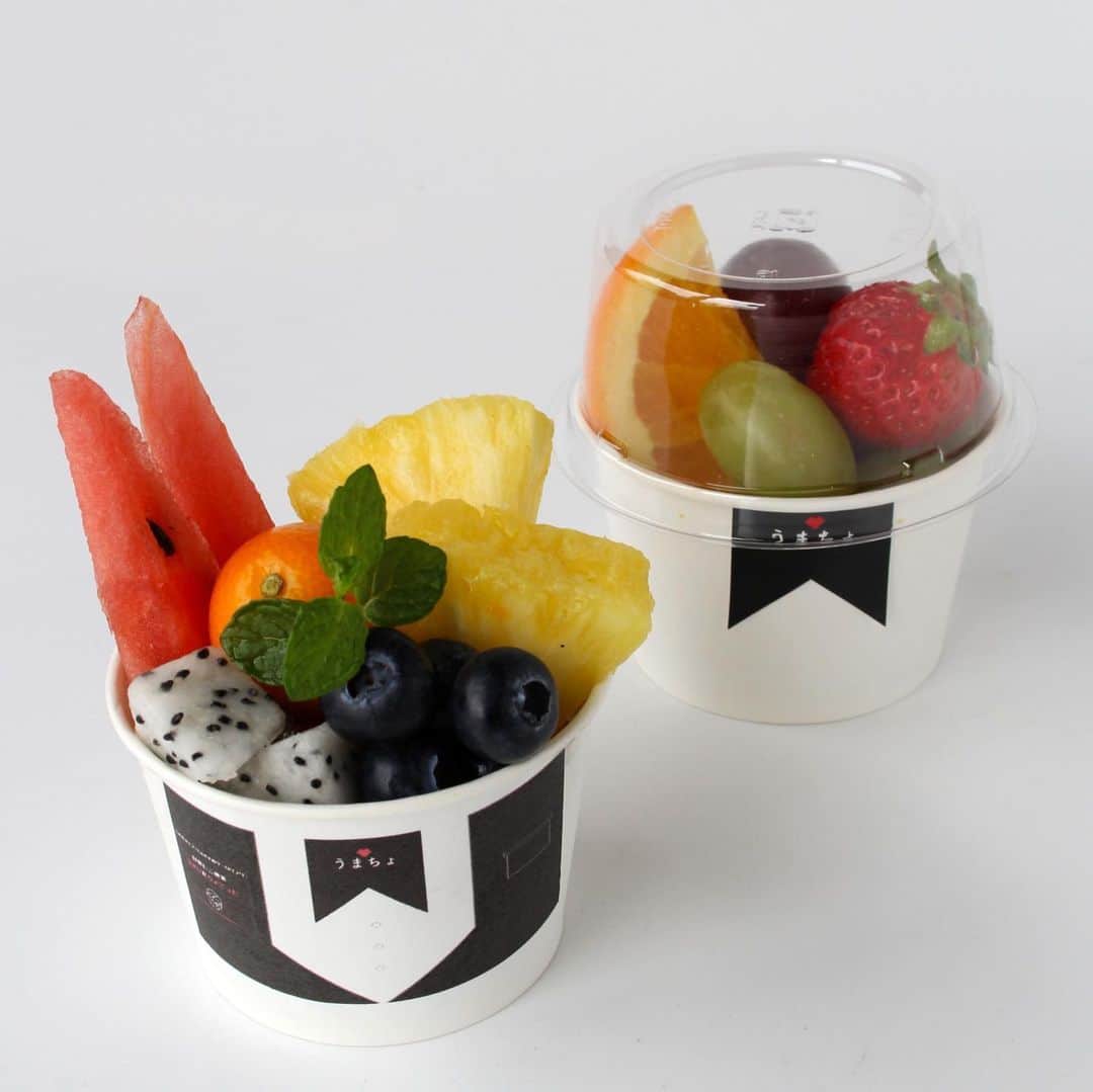 福岡超新鮮野菜/フレラボ薬院店のインスタグラム：「八百屋が届けるお手軽ケータリングサービス 『うまちょ』🍊🍓🍇🍎 会社の休憩スペースに贅沢なフルーツの盛り合わせはいかがですか？😋 詳しくはこちらから↓！！ https://todokeru.co.jp/umacho.html#umachoForm  #うまちょ#ケータリング#サプライズ#健康#働き方開拓#農業#農家#産直#地産地消#福岡#とどける株式会社」