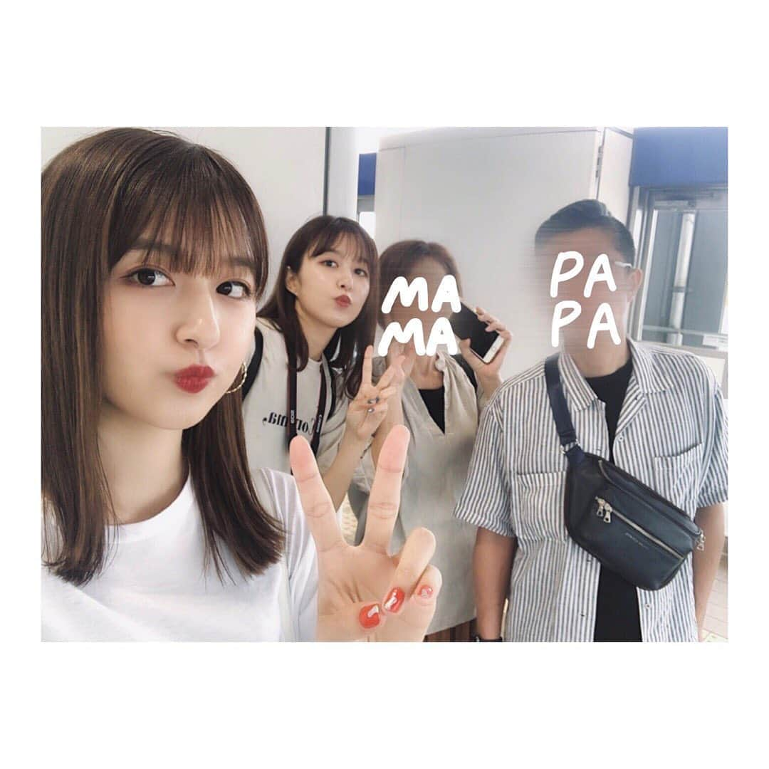 りかりこさんのインスタグラム写真 - (りかりこInstagram)「. パパとママが東京に 遊びに来てくれて 少しの時間やったけど 楽しかった、幸せだ😭💕 寂しいけど、娘たち頑張るね✌︎ #リカリコグラム  #family #tiktok #もう一つとってあるから #お楽しみに ❤︎笑」7月10日 19時30分 - rikariko_official