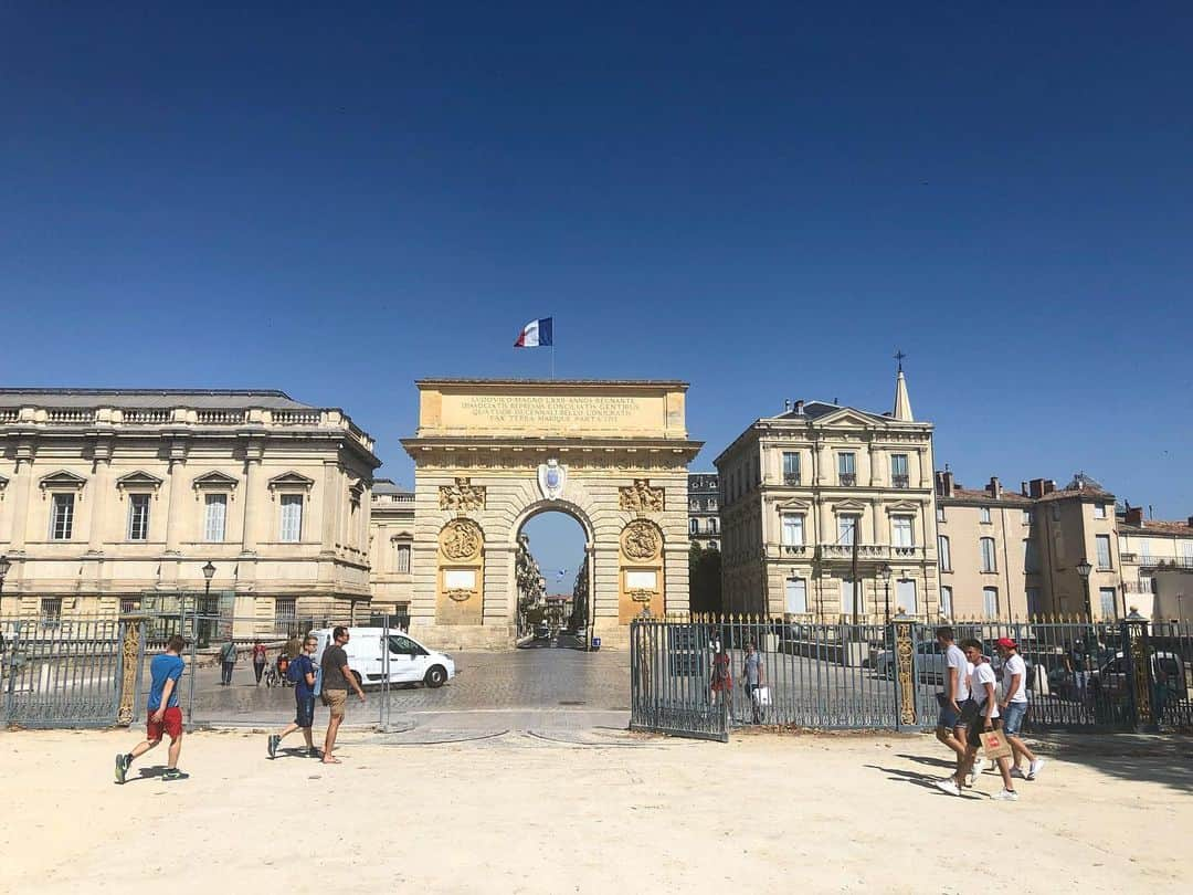 宍戸開さんのインスタグラム写真 - (宍戸開Instagram)「#montpellier #france 🇫🇷 #southfrance #portedepeyrou」7月10日 19時30分 - kaishishido