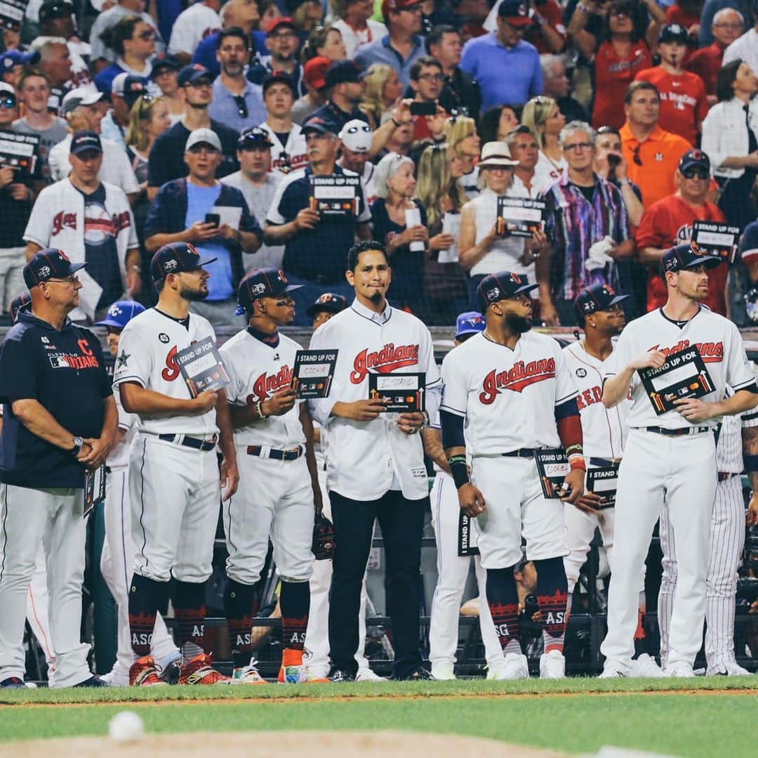 MLBさんのインスタグラム写真 - (MLBInstagram)「We all stand for someone. @su2c」7月10日 11時08分 - mlb