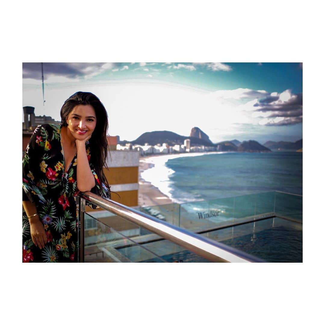 Ashantyさんのインスタグラム写真 - (AshantyInstagram)「Senyum ke yg foto ceritanya hehe #copacabanabeach #riodejaneiro #brazil @ananghijau」7月10日 11時51分 - ashanty_ash