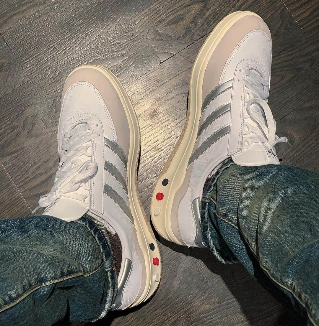 DJ Clark Kentさんのインスタグラム写真 - (DJ Clark KentInstagram)「#KickGameProper • @adidasoriginals GLXY SPZL • Top 3 Adidas Release This Year (Just MY Thoughts) • #StayFRESH」7月10日 11時54分 - djclarkkent