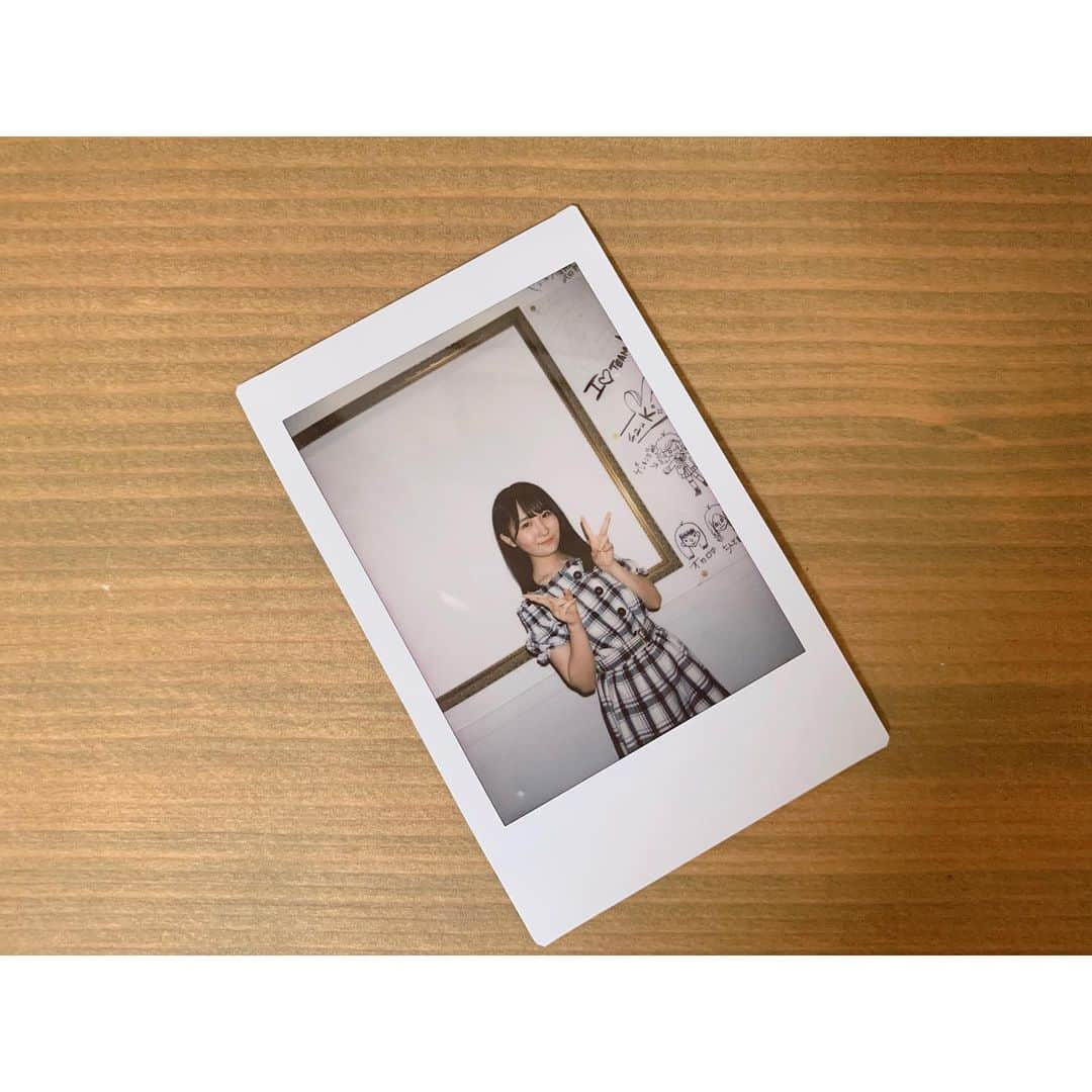 山邊歩夢さんのインスタグラム写真 - (山邊歩夢Instagram)「📷💭💓 * * 自分で使うの初めましてで すたっふさんに試し撮りで 撮っていただいたチェキ！ * いや〜難しいね〜 でも、撮るだけなのに おもしろくてたくさん笑ったの〜！ * * #初めまして #チェキ #📷 #💓」7月10日 12時46分 - ayuyamabe_official