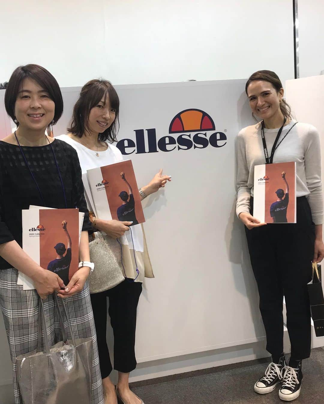 瀬間友里加さんのインスタグラム写真 - (瀬間友里加Instagram)「2020Spring & Summerのellesse展示会が終わりました👏カラーいっぱいでテニスウェアもコートに映えそうです☺️エレッセメンバーにも会えて楽しかった2日間でした♪ 新しいウェアでテニスするのが楽しみ♪ #ellesse #展示会#エレッセ #エレッセアンバサダー @ellesseheritagejp」7月10日 12時49分 - yurika.sema