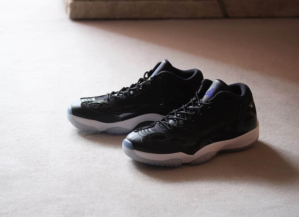 のインスタグラム：「2019 .7 .13 (sat) in store ■NIKE AIR JORDAN  11 RETRO LOW IE COLOR : BLACK×CONCORD-WHITE SIZE : 26.0cm - 29.0cm PRICE : ¥17,000 (+TAX) ・ #a_and_s #NIKE #NIKEJORDAN #NIKEJORDAN11 #NIKEJORDAN11RETRO」