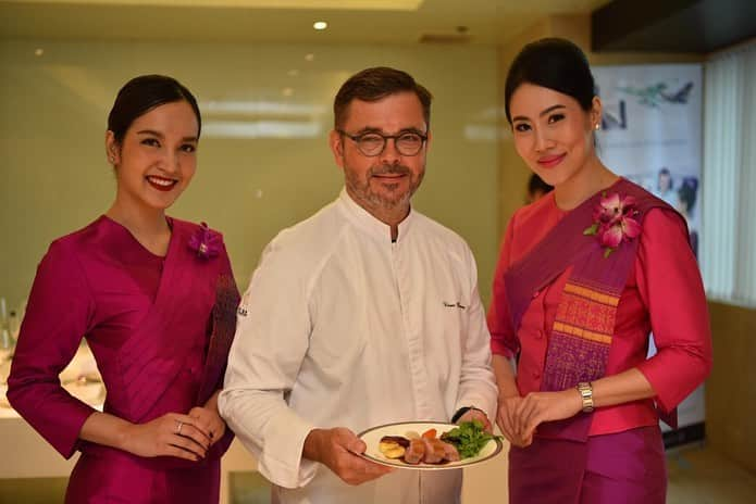 タイ航空さんのインスタグラム写真 - (タイ航空Instagram)「From now until 31 August 2019, if you're flying THAI on Royal First and Royal Silk Classes from Bangkok to Europe, prepare your taste bud for the following classic French menu prepared by a Michelin star chef: . Royal First Class: Bangkok - London route (TG910) First Course: Lobster Tiramisu Marinated, Tandoori Fruits, Mascarpone Cream  Main Course: Seared Duck Breast, Ginger Sauce, Potato Gnocchi, Beetroot Puree . Royal Silk Class: Bangkok to Frankfurt (TG920/922), London (TG910/916), Munich (TG924), Paris (TG930), Zurich (TG970) First Course: Caviar Scallop & Lobster, Green Jelly, Shallot Cream Main Course: Chicken Roll Stuff Prawn, Mushroom and Fennel Chicken & Prawn Sauce, Seared Tiger Prawn, Fennel Puree, Seared Fennel . Search for your desired flights and make reservations at thaiairways.com. . #ThaiAirways #FoodonBoard #InFlightMeal #InFlightCatering #FrenchCuisine #MichelinStarChef」7月10日 14時21分 - thaiairways