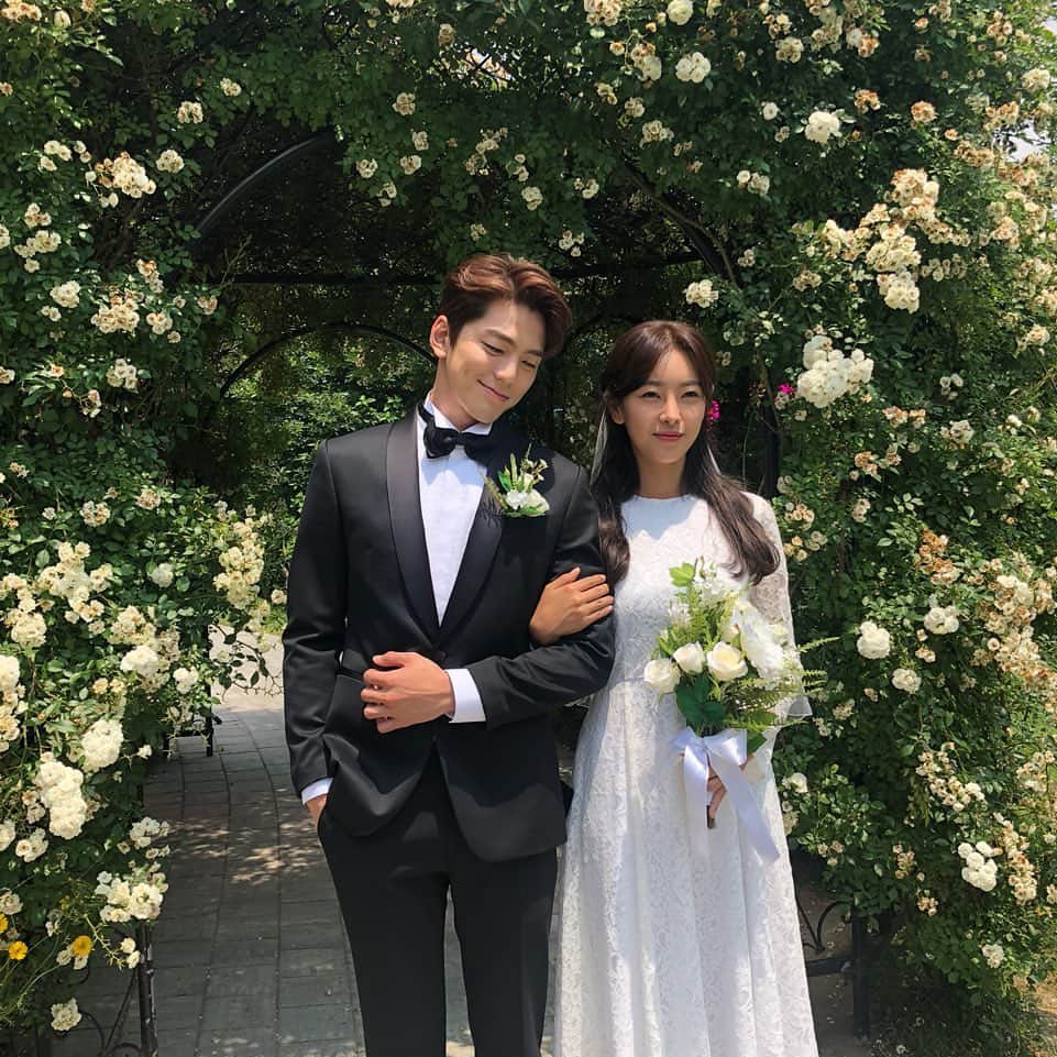 キム・ミンギュのインスタグラム：「예린인듯 예린아닌 예린같은너😆 #퍼퓸」
