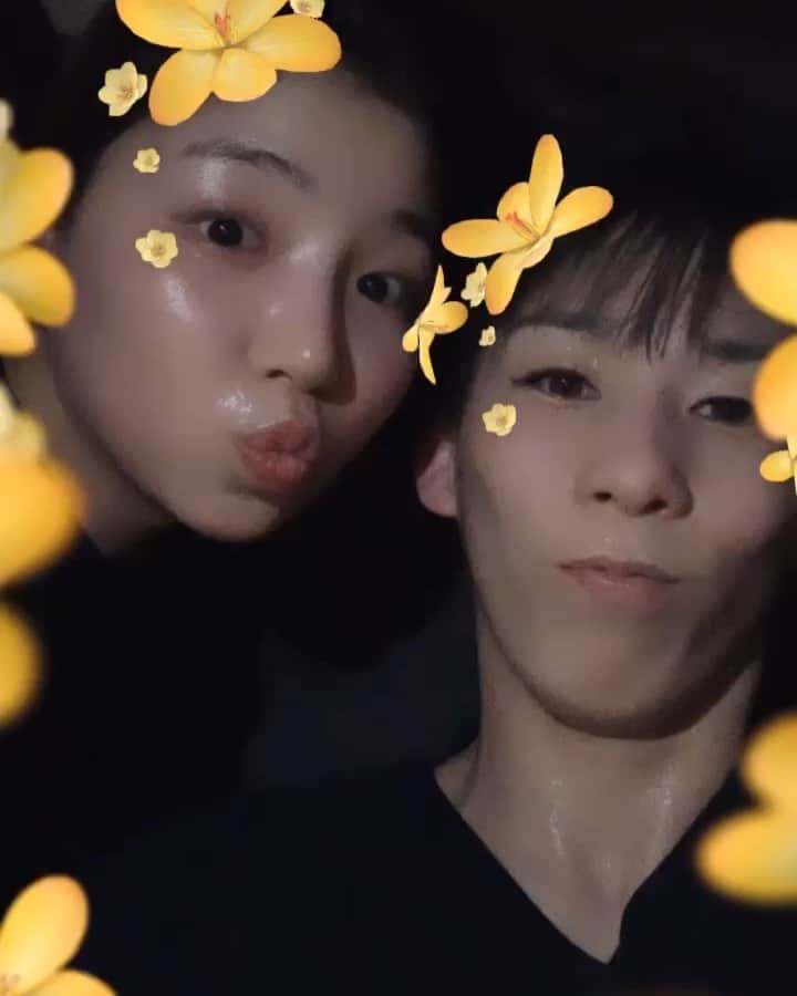 青山あみのインスタグラム：「さくっと溶岩浴だけday🧖‍♀️ クーラーで底冷えしてるから、芯まで あったまれて、汗かいてスッキリ！ 束の間の癒し♡いつも誘ってくれてありがとう💜 @saori___yoshida」