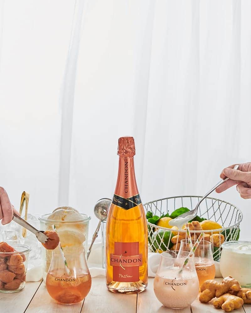 倉岡晋也さんのインスタグラム写真 - (倉岡晋也Instagram)「Currently ✓ Work for #chandon passion summer homemade cocktails promotion Shot by @a28photo Food styling / art direction by me @shinyakuraoka_cooking Production management by #sleepingtokyo Special supported @kakoosada @junya_yamamura_ @koheimatsuda1980 & @__cemcinar__ thank you #MHD @lvmh Japan team #chandonpassion #シャンドン」7月10日 15時25分 - shinyakuraoka