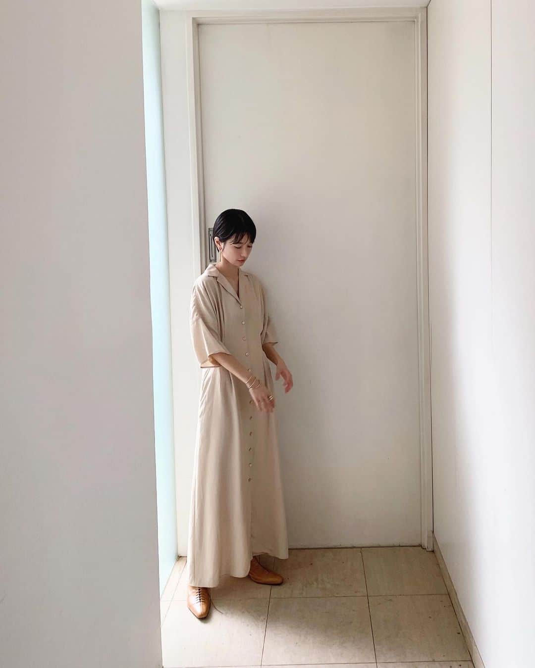 松本恵奈さんのインスタグラム写真 - (松本恵奈Instagram)「本日から19awの立ち上がりです。私の大好きなシャドウチェックのワンピース。羽織としても使えます◎ #clane #19aw」7月10日 15時43分 - ena1123
