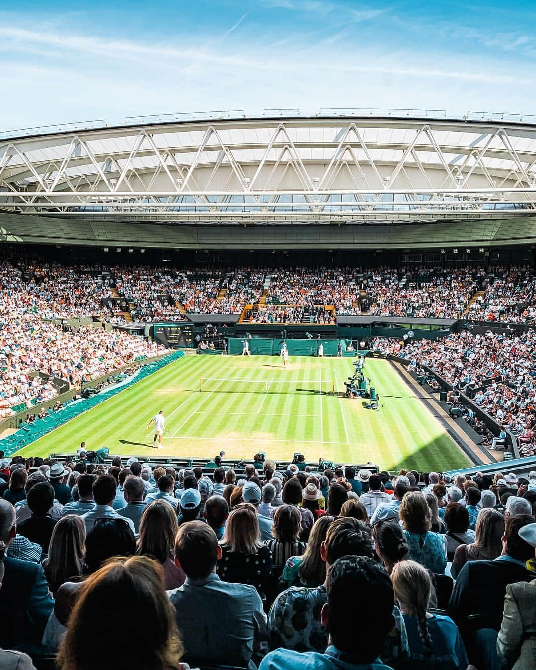 @LONDON | TAG #THISISLONDONさんのインスタグラム写真 - (@LONDON | TAG #THISISLONDONInstagram)「⚡#WIMBLEDON COMPETITION ALERT! ⚡ @LavazzaUK have teamed up with @LONDON to give away 2x CENTRE COURT tickets for a person that MOST DESERVES a treat! 😱🎾 The prize is for the Women’s Semi Final on Thursday 11th July and includes access to the #Lavazza VIP hospitality suite where you can try the incredible new ready-to-drink Lavazza Iced Cappuccino. ☕😱 You can’t win the tickets for yourself. You need to think about the people you love, the unsung heroes, pillars of your community who deserve this incredible treat! 🙌🏼 * Please tag your nominee below and tell us why they deserve to win. * Ensure you’re following @LavazzaUK for the chance to be selected.  The winner and their guest must be 18 or over and be available on Thursday 11th July for the entire day. Competition runs 09.00-18.00 Wednesday 10th July 2019. Chief Editors decision is final. Let’s show some love to the people that most deserve it! 🙏🏼❤🙏🏼 // #LavazzaWimbledon #MoreThanItalian #LavazzaCold #thisislondon #londonlife #wimbledon2019」7月10日 17時06分 - london