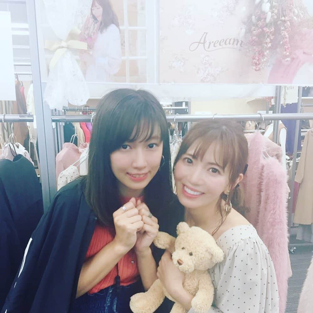 常住真菜のインスタグラム：「だいぶ前だけど展示会！ あいにゃんさんいい人過ぎました🤣🤣✨ areeamの服頼んだから届くの楽しみ💓」