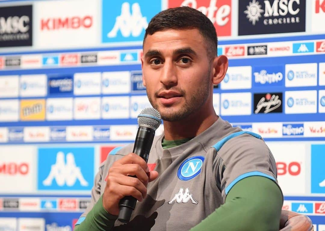 SSCナポリさんのインスタグラム写真 - (SSCナポリInstagram)「@mrancelotti, @gdilorenzo2 and @ghoulam.faouzi sit down to take questions from the hordes of Napoli fans in Dimaro! 💙 #ForzaNapoliSempre #Dimaro19」7月10日 17時22分 - officialsscnapoli