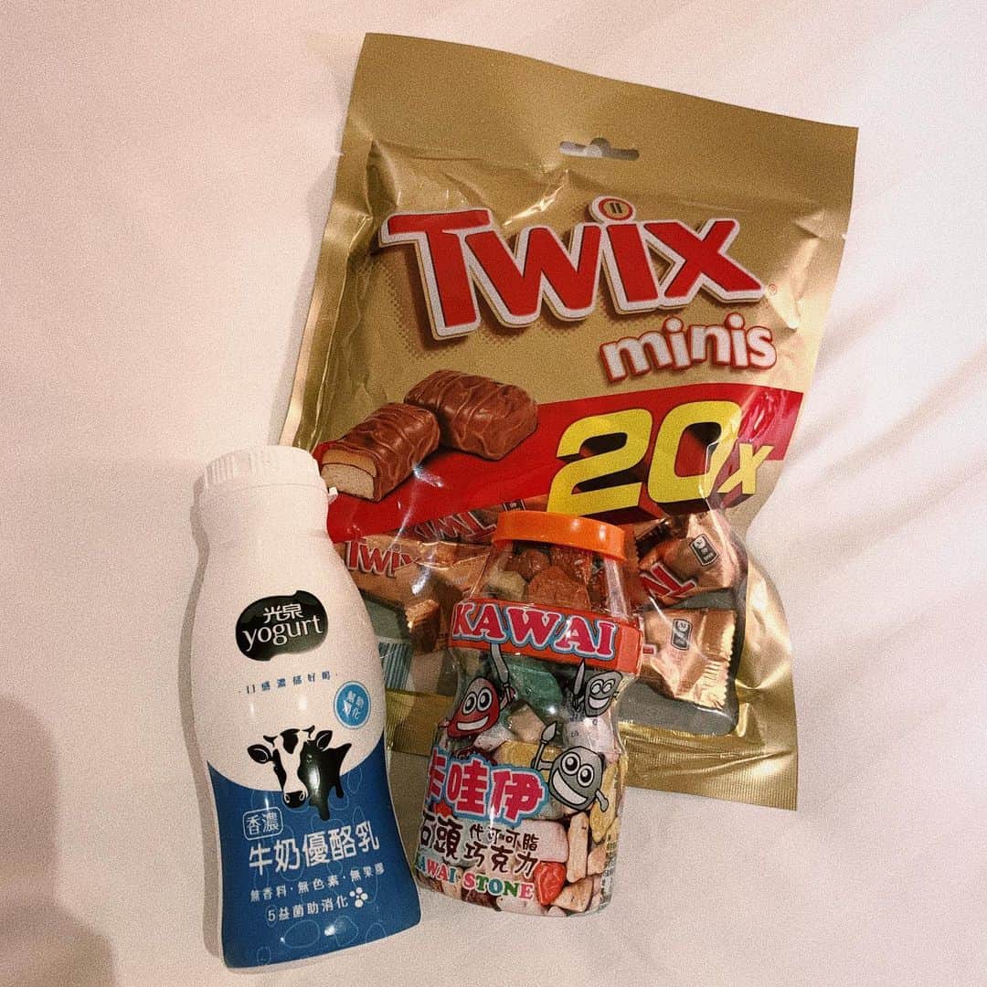 神田風音さんのインスタグラム写真 - (神田風音Instagram)「台湾のスーパーで買った。チョコレートだいすき。甘いのだいすき。」7月10日 17時23分 - fuune_pdq