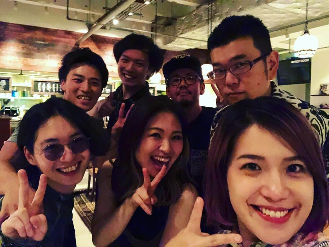 岡田真帆のインスタグラム：「‪昨日はアークヒルズカフェにてハッピー空間でしたー(*´ω｀*)‬ ‪中津マオさんトリオ、とってもかっこよかったあ！‬ ‪マホガニー次回ライブは8/1 G’s barです！‬」