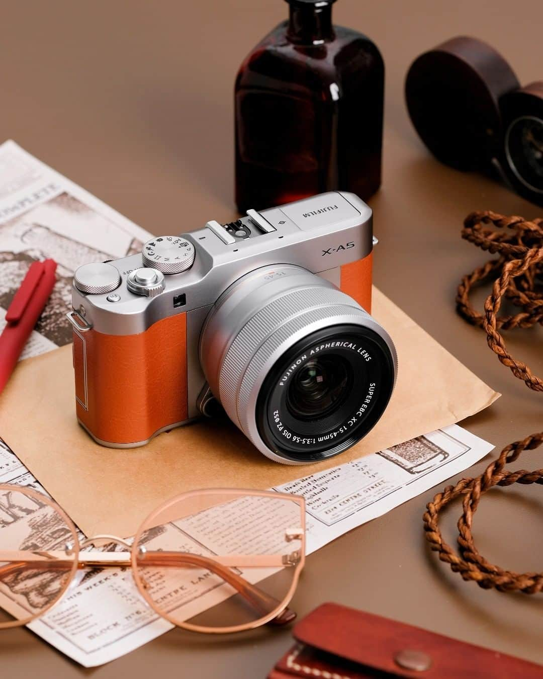 FUJIFILM INDONESIAさんのインスタグラム写真 - (FUJIFILM INDONESIAInstagram)「Warna coklat adalah warna yang hangat, berkelas dan anggun. Kamera Fujifilm X-A5 turut hadir dengan warna coklat yang akan membuat fotografer merasakan ketenangan dan keanggunan saat memotret.  Dapatkan penawaran spesial Fujifilm X-A5 dengan mengunjungi dealer terdekat di kota anda.  #Fujifilm_id #GoFUJIFILM #XA5_id #XA5」7月10日 18時01分 - fujifilm_id