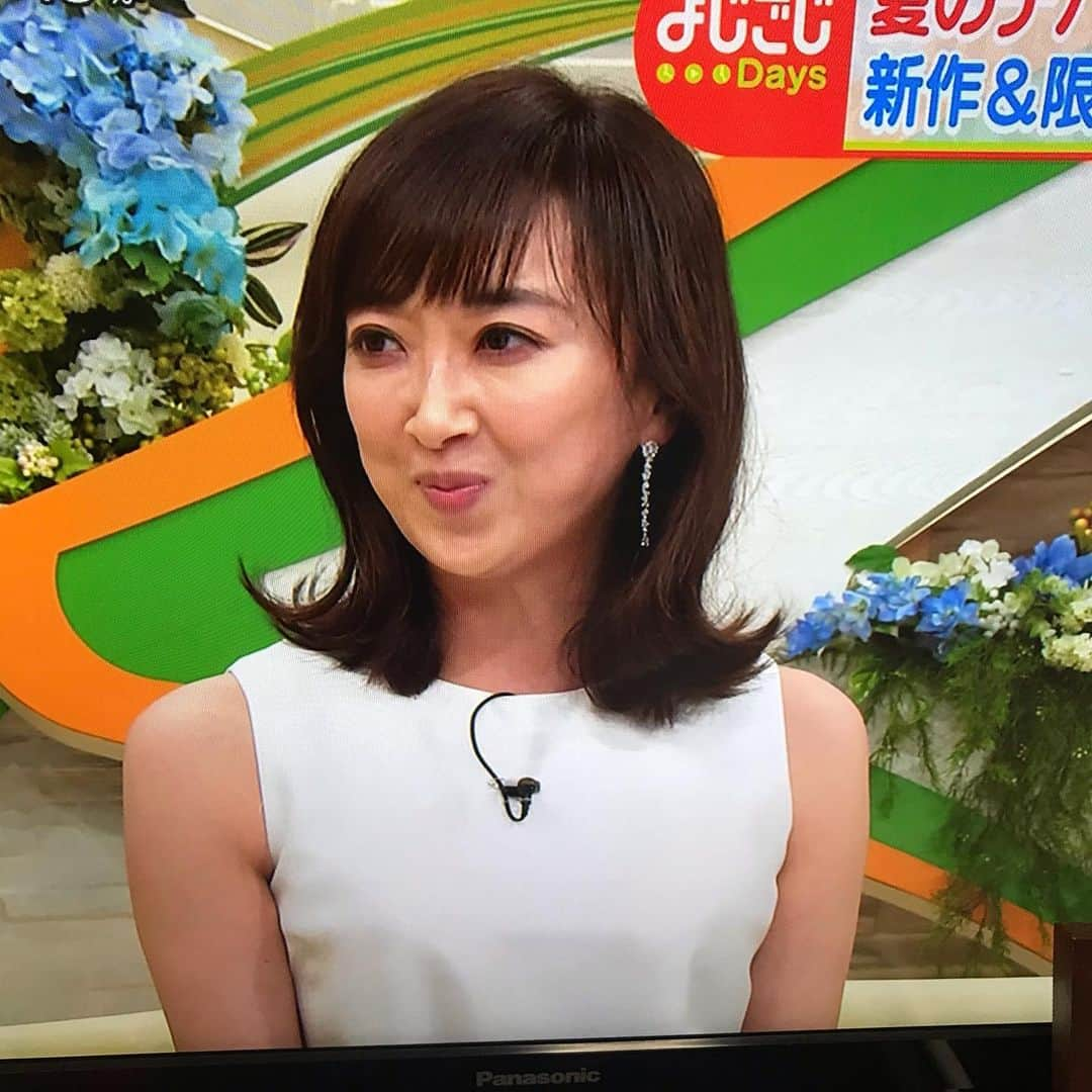 花瑛ちほさんのインスタグラム写真 - (花瑛ちほInstagram)「‪ストーリーにも載せましたが  テレビつけっぱなしにしてたら ‬ ‪｢ゲストは紫吹淳さんです｣と ‬ ‪思わず声が出ました ‬ ‪現役から変わらず1番大好きな方です‬ ‪そんなガチファンのデータフォルダはこんな具合になっています‬ ‪(もちろん連写を含む)‬ ‪#紫吹淳 さま‬ ‪#宝塚‬ #月組 #トップスター ‪#愛のソナタ‬ ‪#オックス男爵の歌‬ ‪#完璧に歌えます‬ #どや」7月10日 18時35分 - eichan1117