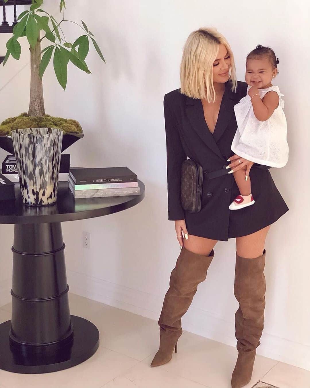 E! Onlineさんのインスタグラム写真 - (E! OnlineInstagram)「Khloe Kardashian had the perfect response to being slammed over her "excessive spending" on True. Link in bio for everything that unfolded after her video of True in a toy car sparked criticism. (📷: Instagram)」7月11日 5時31分 - enews