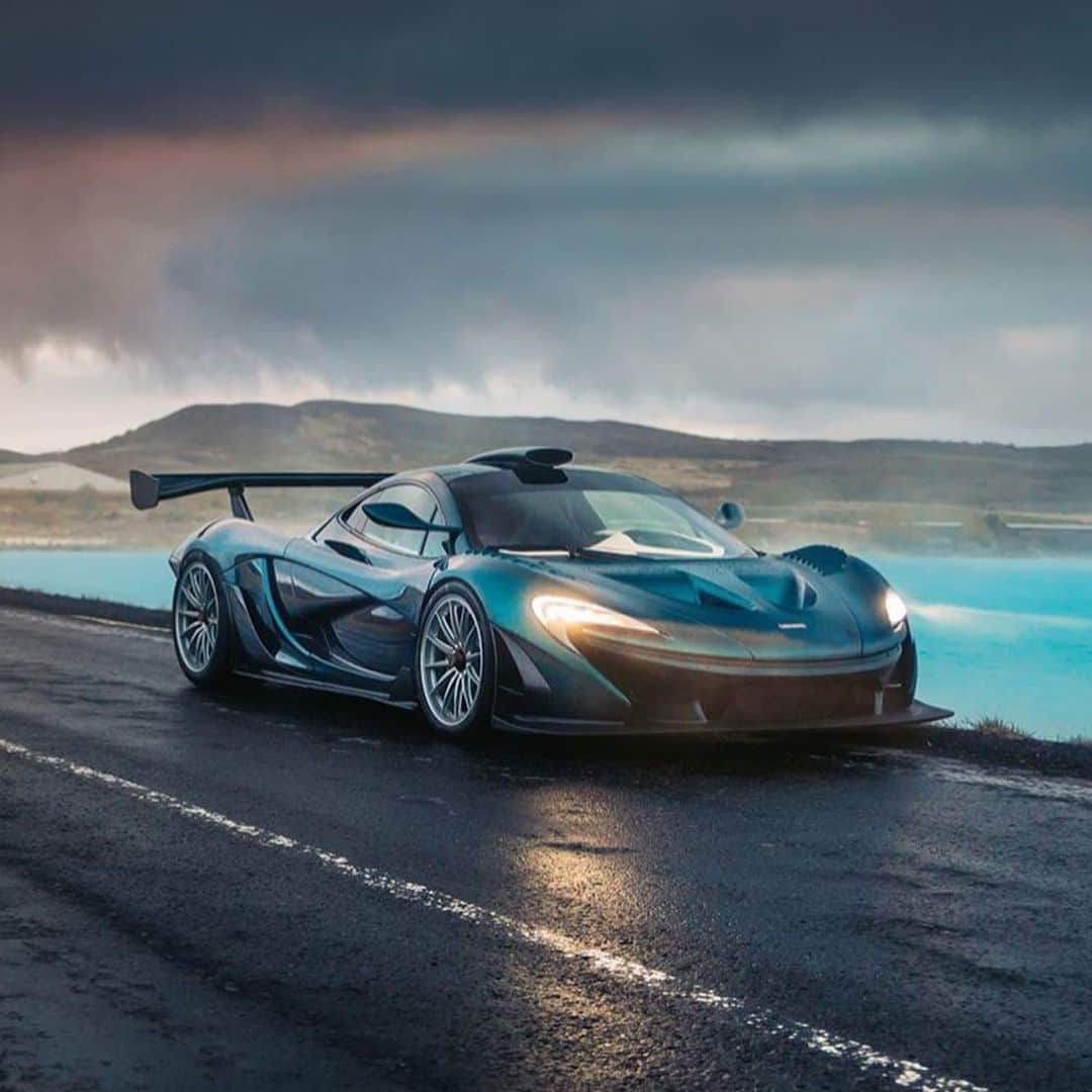 Amazing Carsさんのインスタグラム写真 - (Amazing CarsInstagram)「McLaren P1 GT in Iceland🙌🏼 Photo via: @alexpenfold  Second page: @M85Media  Other page: @StancedAutohaus  #McLaren #P1 #P1GT #AmazingCars247」7月11日 5時23分 - amazingcars247