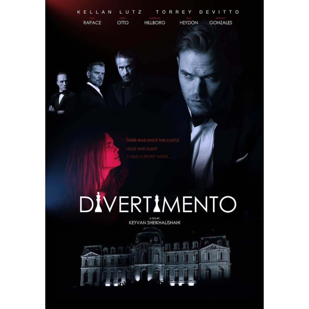 トーレイ・デヴィートのインスタグラム：「• Divertimento •」