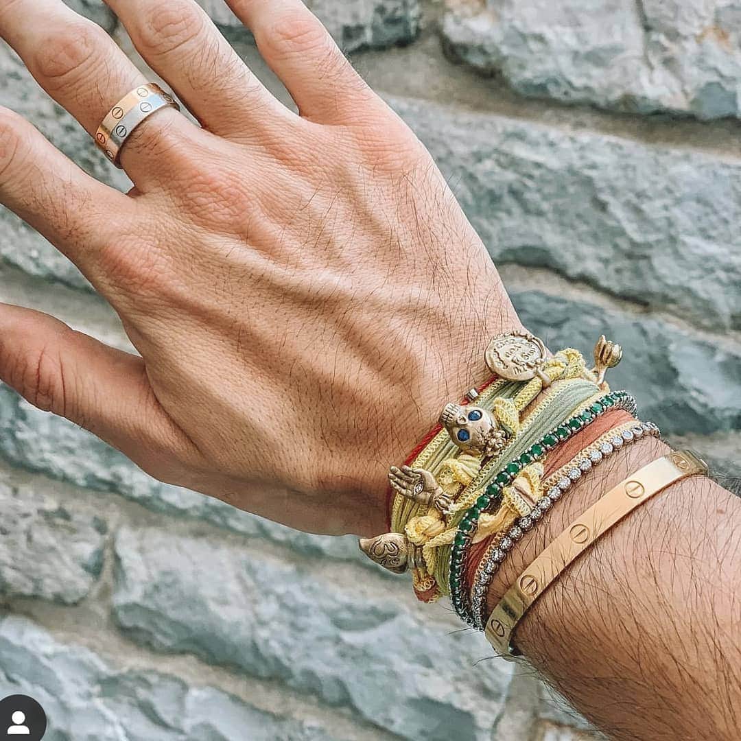 のインスタグラム：「Looking really really good 🌟⚡ @youcancallmejulian , thank you for posting your favorite charms found @irinakha_luxury_fashion , in good company @cartier #mensjewelry #mensfashion #homme #bijouxpourhomme #charms #luckycharms #gold #skull #tetedemort #lucky #amulet #promise #protection #yes #jewelryasmedecinecm #jewelry #artisan #handsome #handmadejewelry #precious #reclaimedmetal」