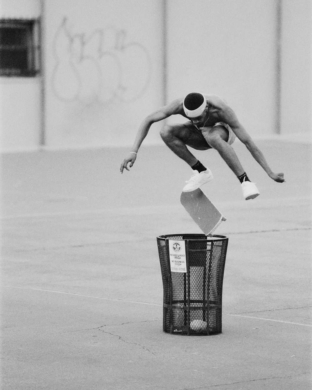 adidas Skateboardingのインスタグラム：「Halfcab flip 🔥 /// TYSHAWN • 📸 @zandertaketomo | @enwhytj」