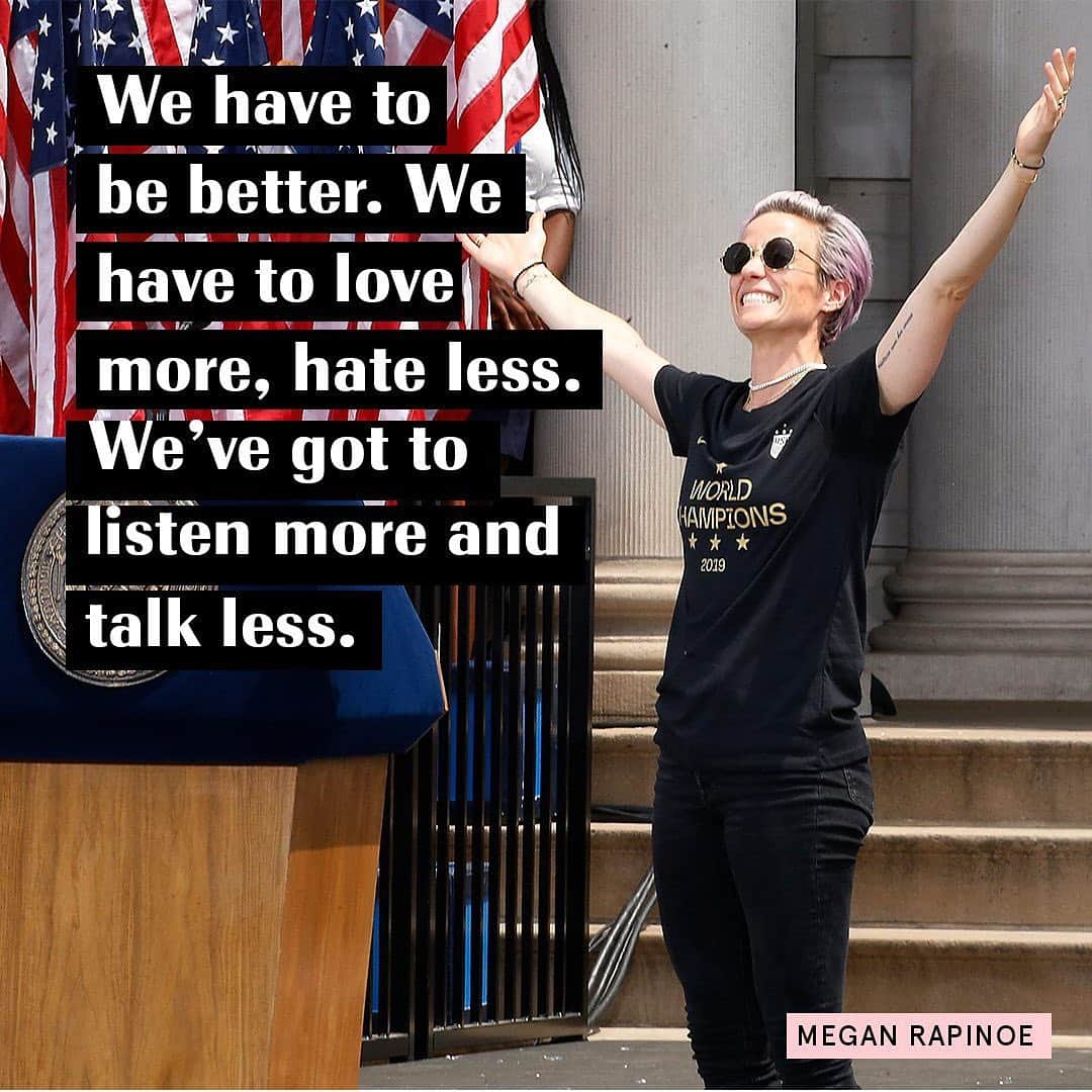 マリクレールさんのインスタグラム写真 - (マリクレールInstagram)「Megan Rapinoe delivered an inspiring speech at the #TickerTapeParade reminding us all spread a little more love. Tap the link to see how the U.S. Women's National Team is celebrating their historic win. #OneNationOneTeam」7月11日 4時35分 - marieclairemag