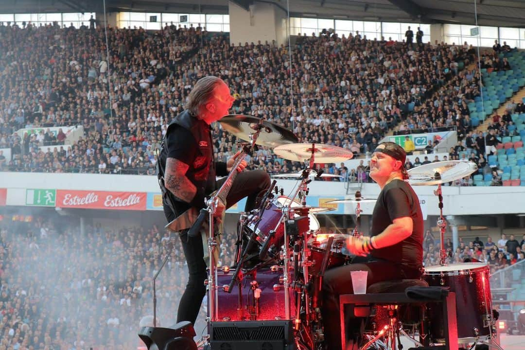 メタリカさんのインスタグラム写真 - (メタリカInstagram)「Photos from last night’s show in Gothenburg! ・・・ 📸 by @brettmurrayphotography & @photosbyjeffyeager ・・・ #MetInGothenburg #WorldWired #Metallica」7月11日 5時00分 - metallica