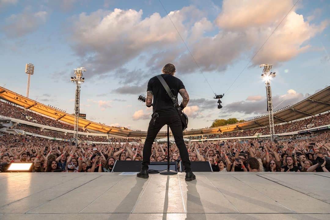メタリカさんのインスタグラム写真 - (メタリカInstagram)「Photos from last night’s show in Gothenburg! ・・・ 📸 by @brettmurrayphotography & @photosbyjeffyeager ・・・ #MetInGothenburg #WorldWired #Metallica」7月11日 5時00分 - metallica