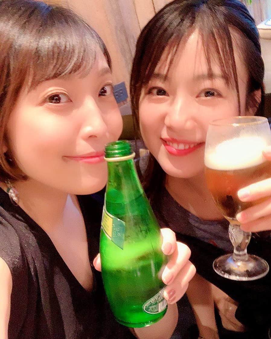 愛純もえりのインスタグラム：「おかあさんといっしょ🌸 . . ごめん、あなたを「おかん」と呼ばないように気をつけた時期もあったけど、 抜けないからどうしても「おかん」 と呼んでしまうのよ。 . 敬意を示してせめて 「おかあさん」と呼ばせて。。。 . . お店ではいつも周りからギョッとした目で見られるよね😂 . . 打ち合わせだったのか、普通のお茶だったのかわからない日だったね笑笑 #RiRiKA」