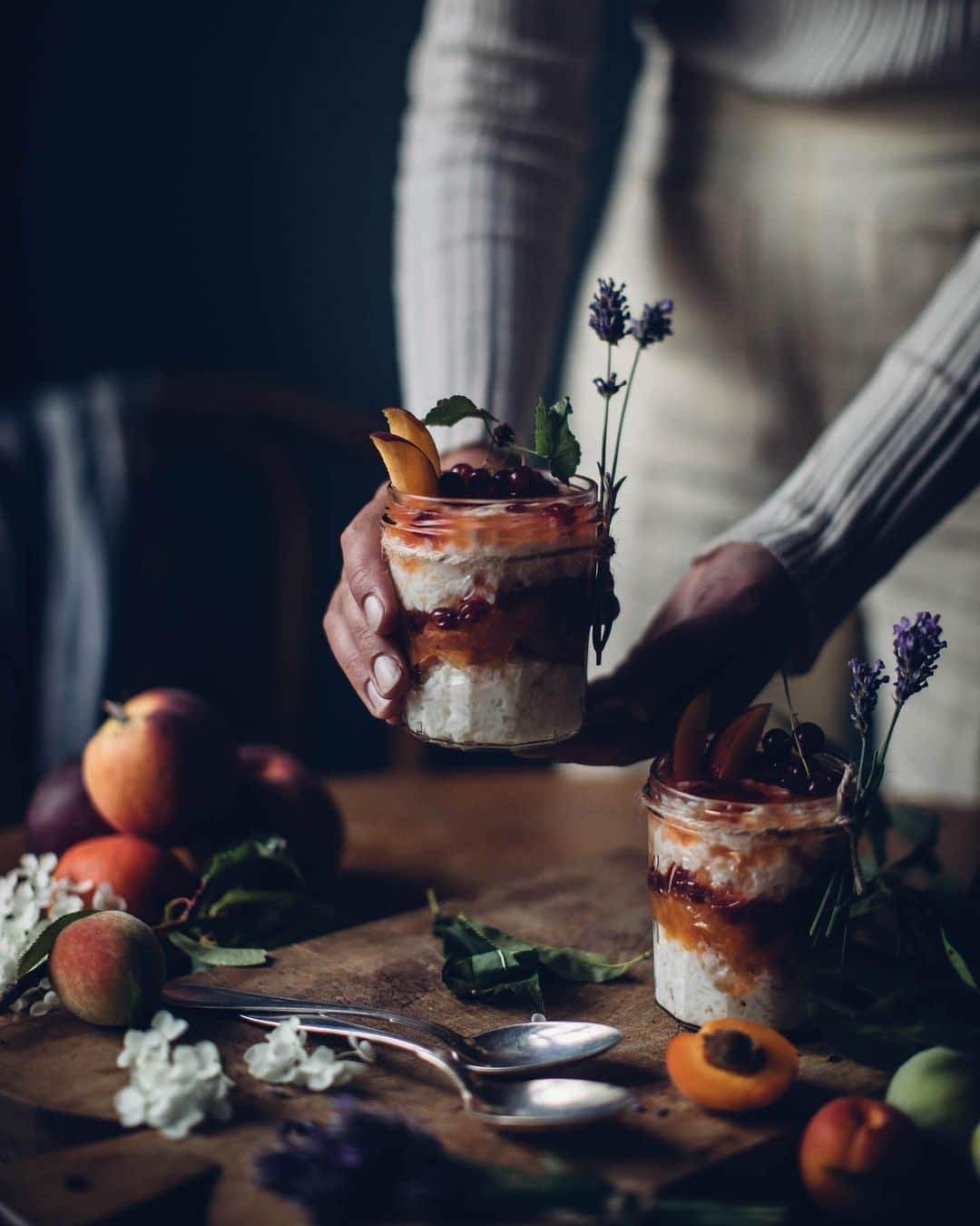 Our Food Storiesさんのインスタグラム写真 - (Our Food StoriesInstagram)「We made this delicious peach compote with goat milk rice last weekend😋 Will be on the blog this weekend🤗 Have a lovely day guys! #ourfoodstories ____ #glutenfreerecipes #glutenfri #glutenfrei #foodstylist #foodphotographer #germanfoodblogger #milkrice #fellowmag #chasinglight #verilymoment #momentsofmine #saveurmag #stilllifeart #summerfood #peaches🍑 #countrysidelife #picnicfood #diewocheaufinstagram #theweekoninstagram」7月10日 20時27分 - _foodstories_