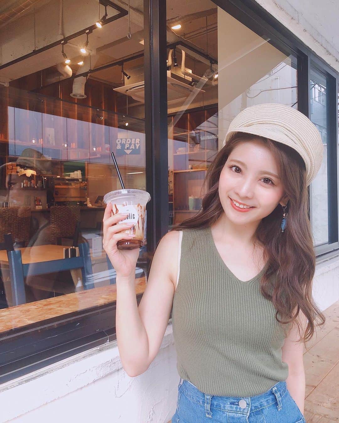 本谷紗己のグルメインスタ