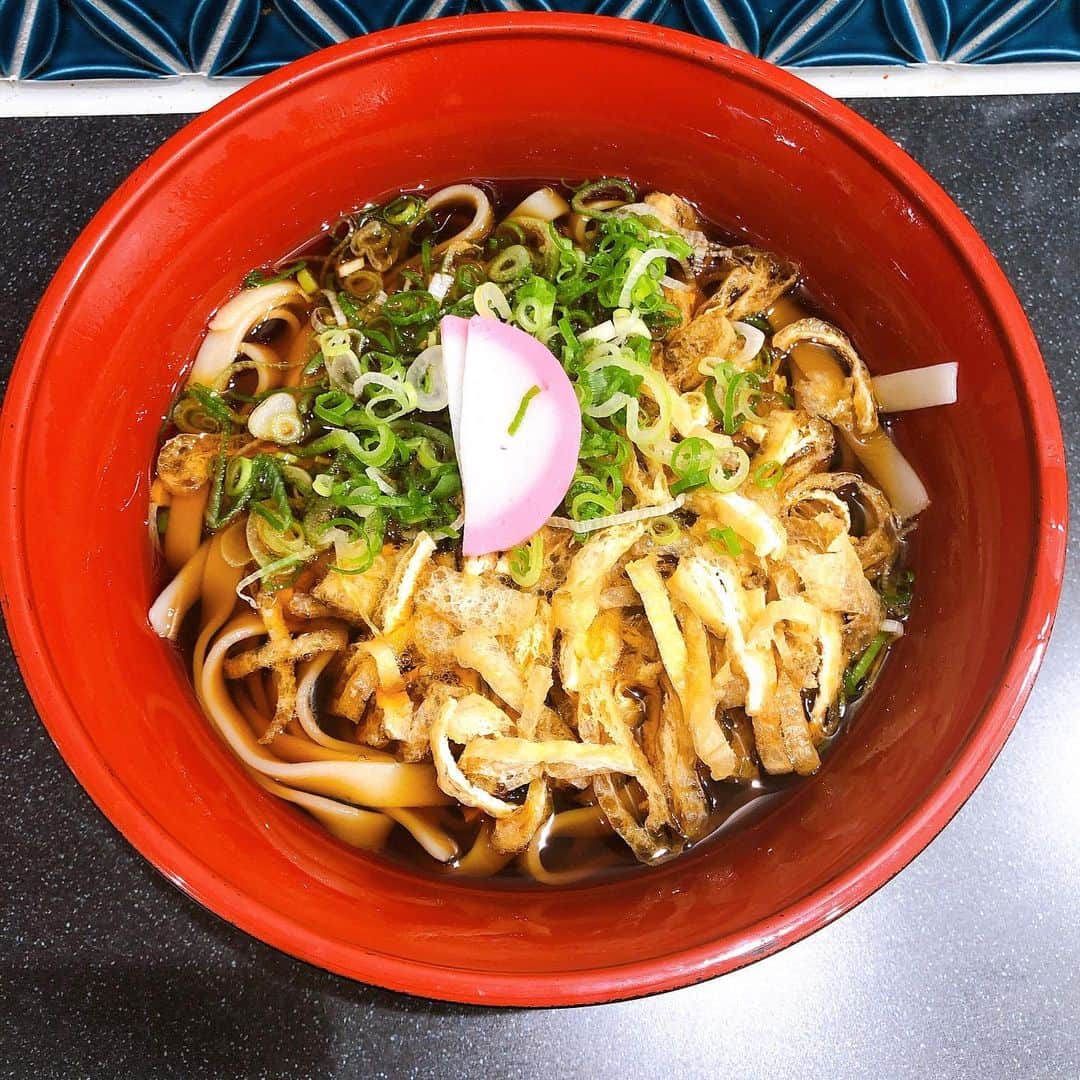 悠以さんのインスタグラム写真 - (悠以Instagram)「たまに食べたくなる #きしめん #名古屋 #みゃー」7月10日 20時45分 - yui.yuicomp