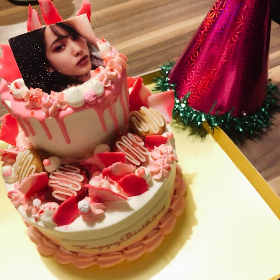 加藤玲奈さんのインスタグラム写真 - (加藤玲奈Instagram)「誕生日は大好きなメンバーがカウントダウンでお祝いしてくれました🥺 みんな忙しいのに 来てくれて本当に嬉しかった💓 幸せな誕生日でした☺️」7月10日 20時52分 - katorena_ktrn