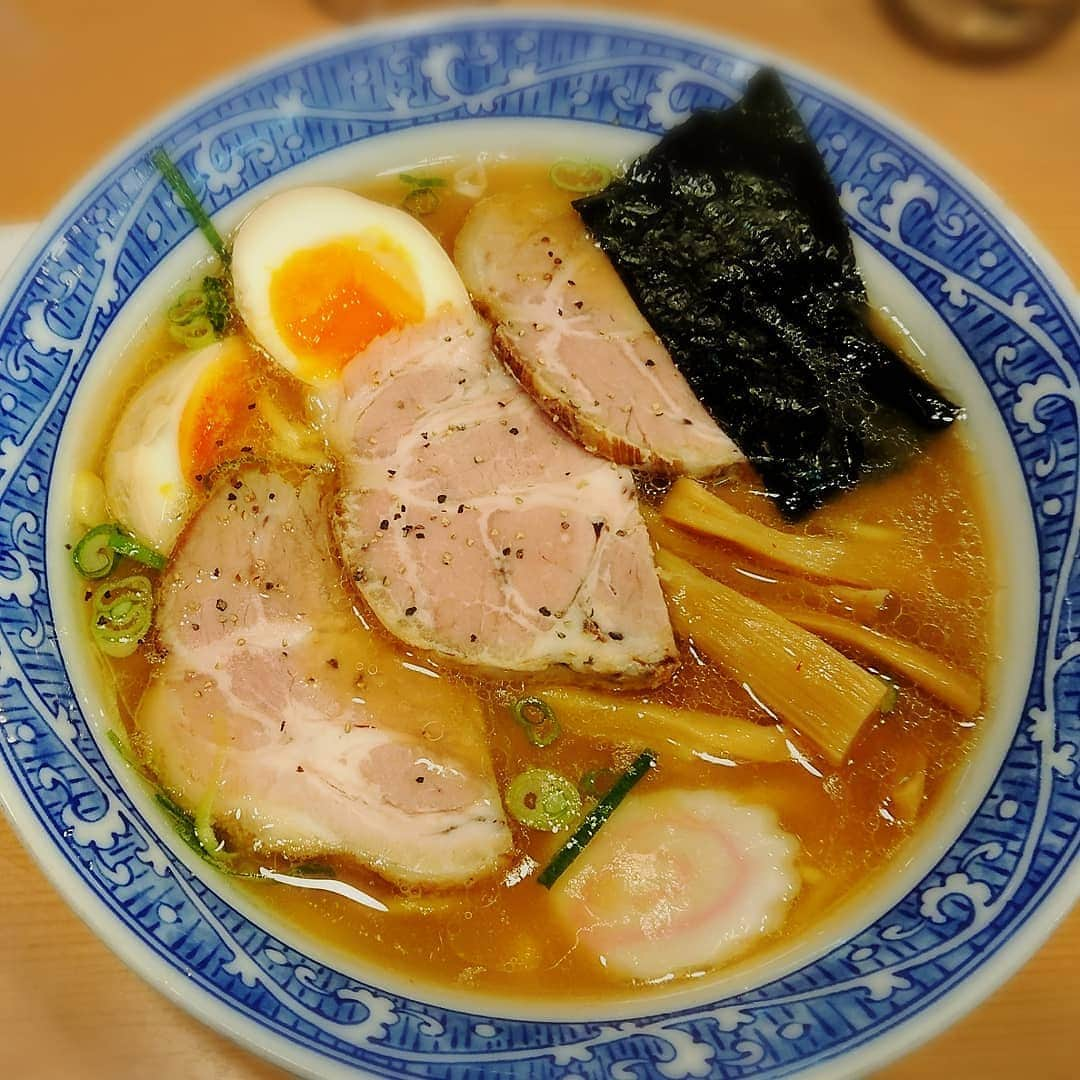 中田有紀さんのインスタグラム写真 - (中田有紀Instagram)「青葉、久々に食べた～🍜🍥 #ラーメン #青葉 #中野 #特製中華そば #昔よく食べてた」7月10日 21時17分 - akinakada0508