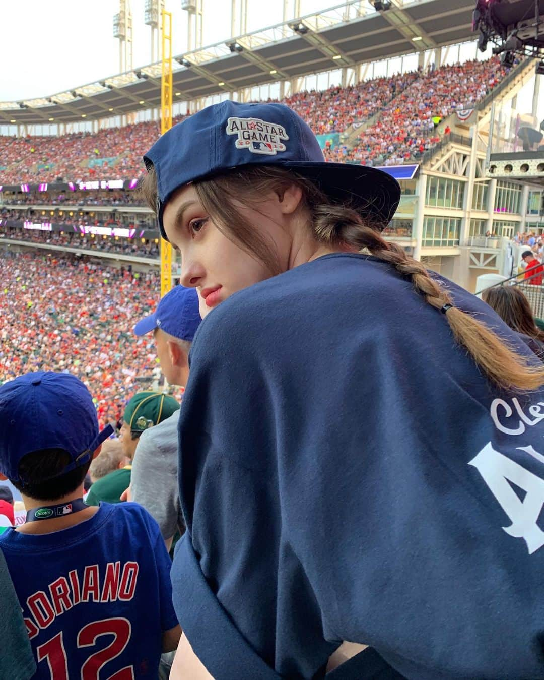 Elina 엘리나 (エリナ) さんのインスタグラム写真 - (Elina 엘리나 (エリナ) Instagram)「Do you like baseball? What is your favorite sport?⚾️ 홈런더비랑 올스타게임까지 관람 끝! 미국에서 보니까 진짜 너무 멋있었다 야구 한번도 안봤는데 진짜 엄청난걸 직접 눈으로 보니까 두근두근 하네요ㅎㅎ 나 이제 야구 팬할래..❤️ . . #올스타전 #allstargame2019 #asg #cleveland #mlb #mlbcrew #mlbkorea」7月10日 21時36分 - elina_4_22