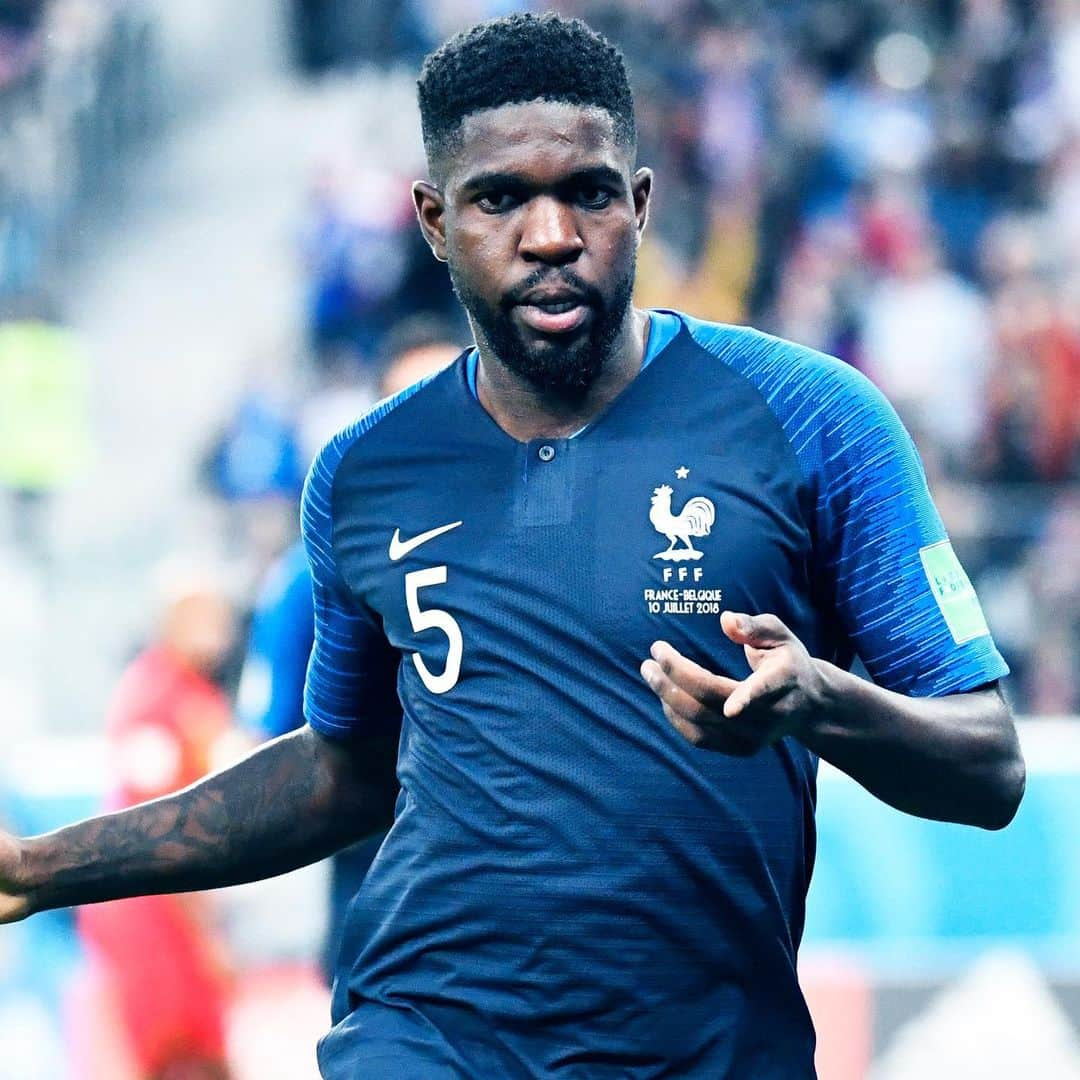 サッカー フランス代表チームさんのインスタグラム写真 - (サッカー フランス代表チームInstagram)「Il y a un an, quand @samumtiti a cassé la démarche en demi-finale de la Coupe du Monde face à la Belgique ! 🕺 #FiersdetreBleus Qui se souvient de ce moment ? 😃 - One year ago, when @@samumtiti dance to bring us to the World Cup final ! 🕺 Who remembers ? 😃」7月10日 21時40分 - equipedefrance