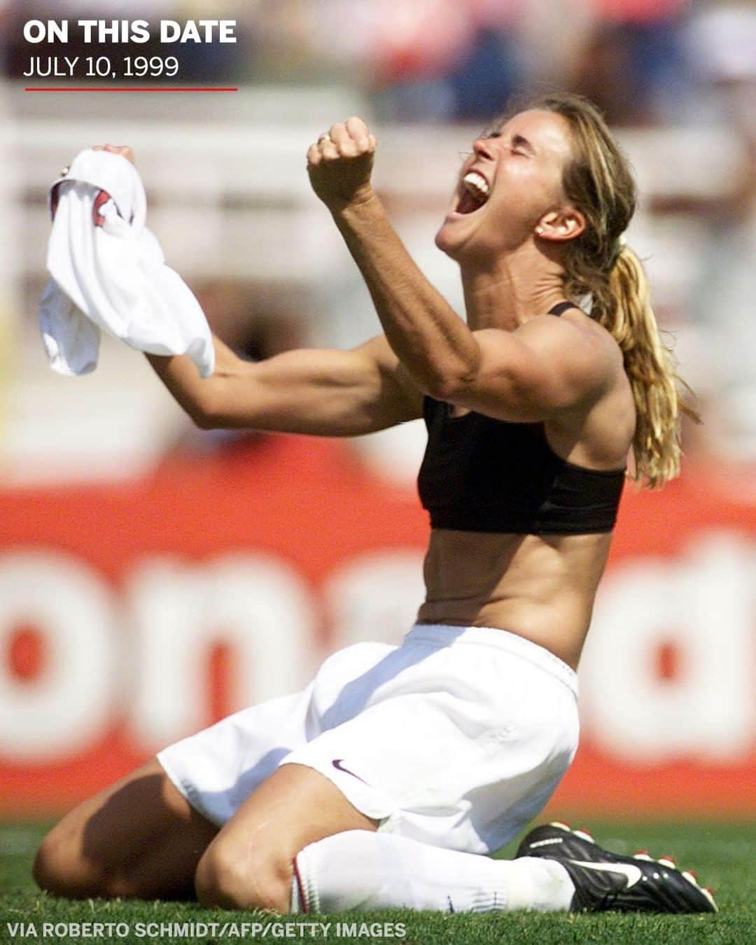 espnさんのインスタグラム写真 - (espnInstagram)「20 years ago, Brandi Chastain gave a celebration for the ages when the #USWNT won the 1999 World Cup on penalty kicks 🎉」7月10日 21時42分 - espn