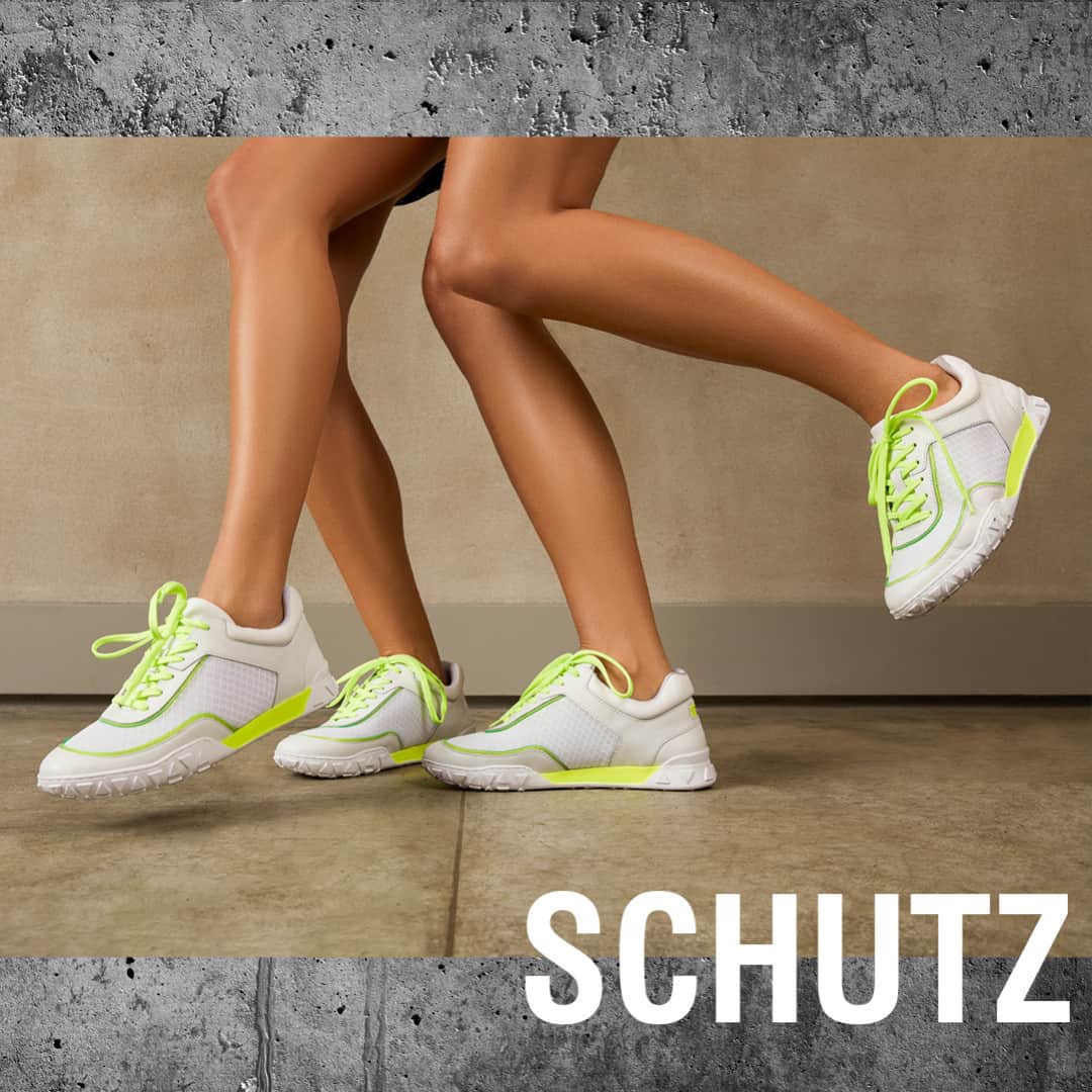 Schutzのインスタグラム：「How do you connect? | START WITH #SCHUTZCONNECT .」