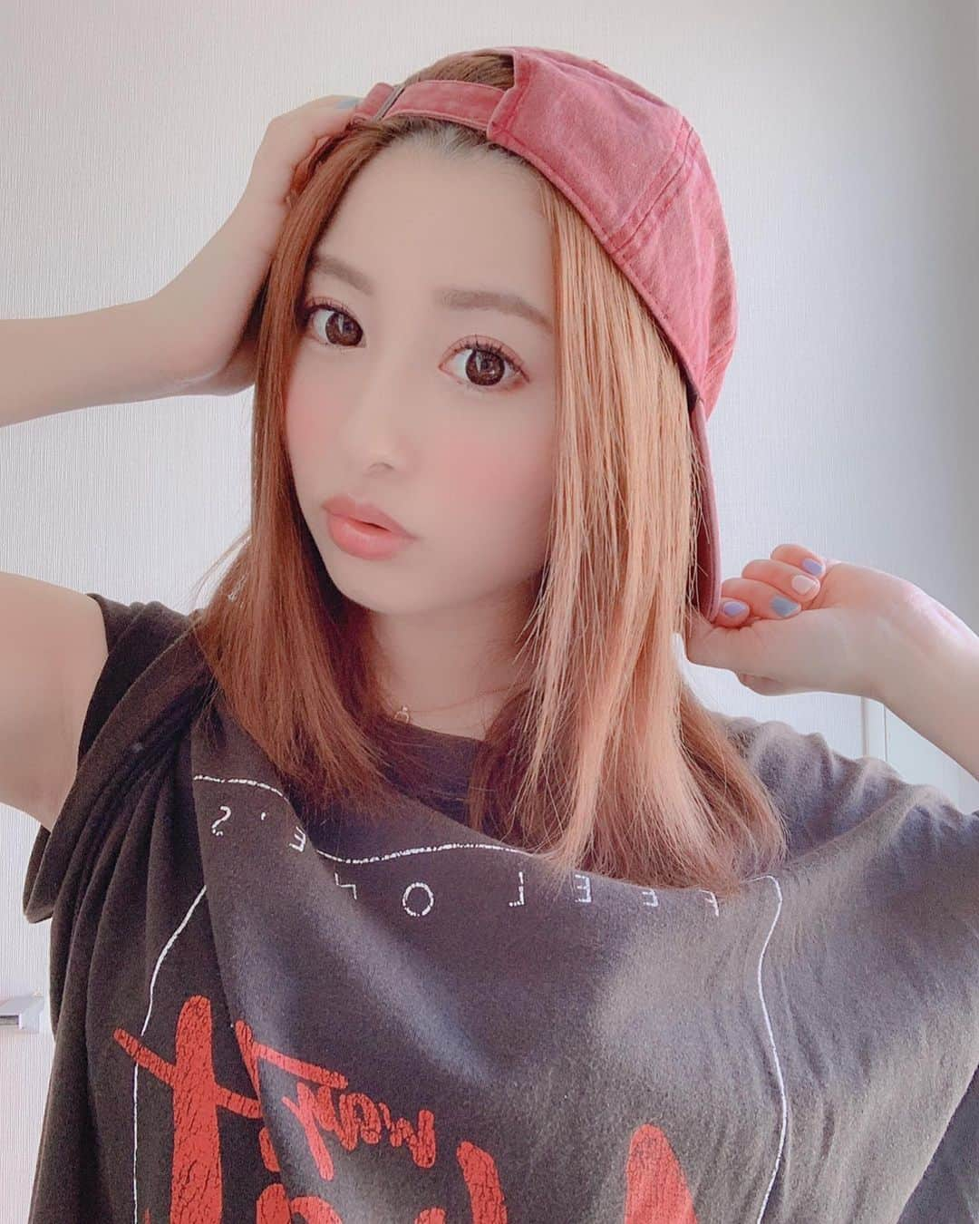 成瀬心美さんのインスタグラム写真 - (成瀬心美Instagram)「🧢 . . たまには ボーイッシュに☺️！ . . #cap #tshirt #red #boyish #fashion #ボーイッシュ #デコ出し #デカシャツ #instapic #instagram #instagood #selfie #followｍe」7月10日 22時02分 - coco3ndazo