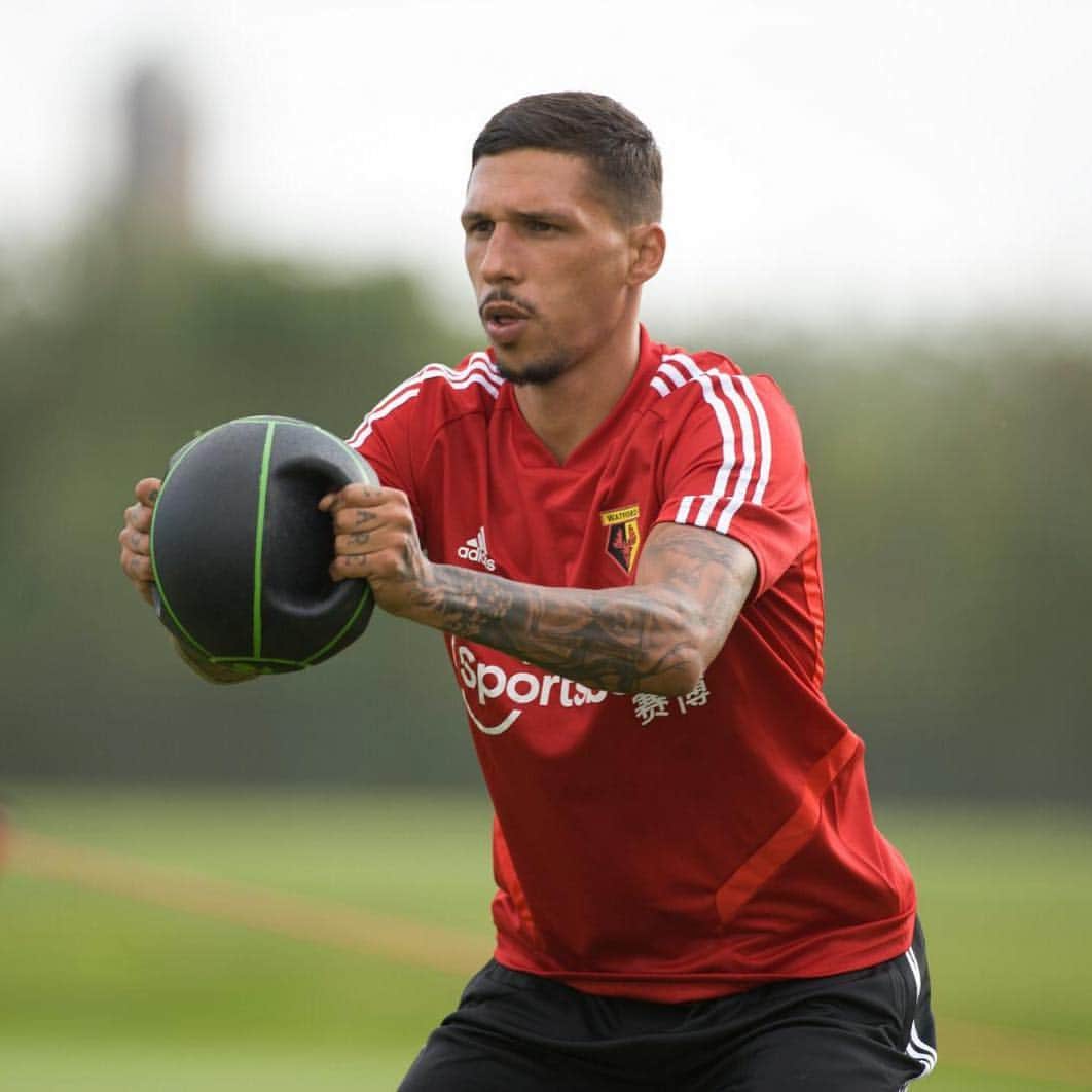 ヨゼ・ホレバスのインスタグラム：「Pre season 🔥⚽️」