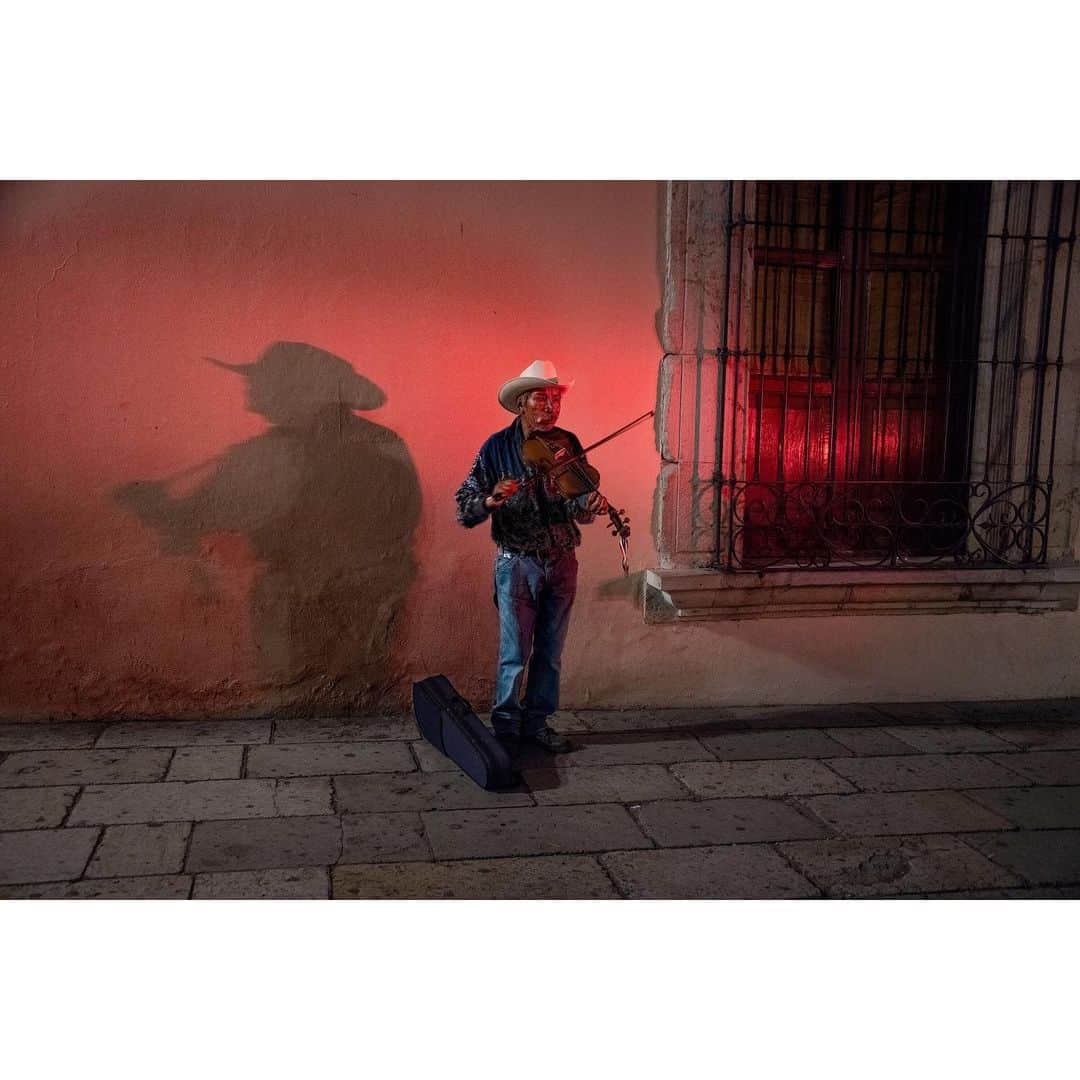 スティーブ・マカリーさんのインスタグラム写真 - (スティーブ・マカリーInstagram)「#Oaxaca, #Mexico, 2018.」7月10日 23時11分 - stevemccurryofficial