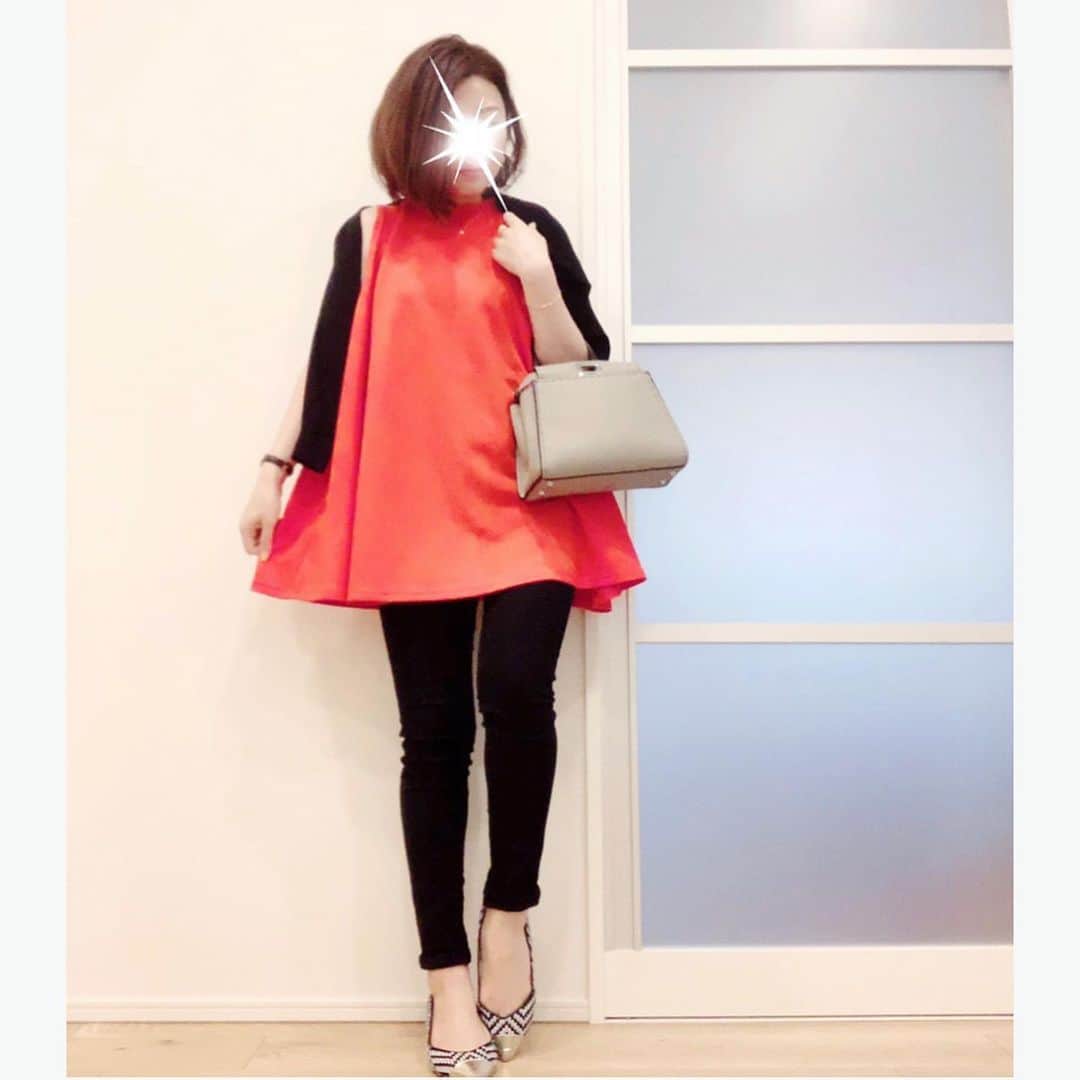 のインスタグラム：「オシャレな友達からすっごく褒められたこのコーデ🧡 鮮やかオレンジが妙にしっくりきたのはパーソナルカラーがオータムだからかな🧡 . 詳しくはブログにて ♡ ↓↓ @kkkkkaoriiiii  プロフィールから飛べます🚁 ♡153cmちびっこアラサーOL♡KaoriのHappyRoom♡ .  #プチプラコーデ  #プチプラファッション  #ちびっこol  #おちびコーデ  #おちびの輪  #オトナ女子  #153cm  #153cmコーデ  #f_blogger #ootd  #outfitoftheday  #outfit  #coca  #gu  #gu_for_all  #uniqlo  #uniqlolifewear  #uniqloginza  #narusya」