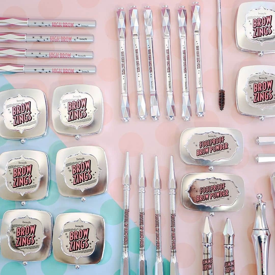Benefit Cosmetics UKさんのインスタグラム写真 - (Benefit Cosmetics UKInstagram)「Double tap if you need them ALL! 😍🤤 How many #benefitbrow products do you own? 🤔 #benefit #beauty #brows #browgoals . . . 📷 Image Description: A selection on Benefit brow products including browzings, fool proof brow powder, precisely, my brow pencil, high brow on a pink & blue polka dot background.」7月11日 0時01分 - benefitcosmeticsuk